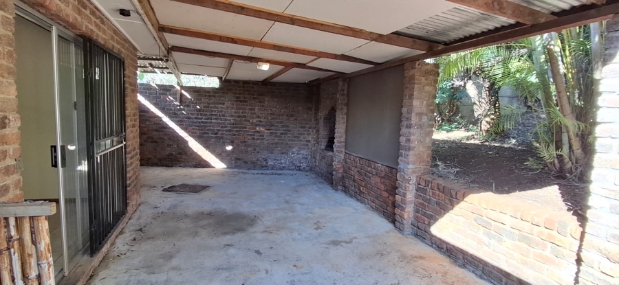 4 Bedroom Property for Sale in Gonubie North Eastern Cape